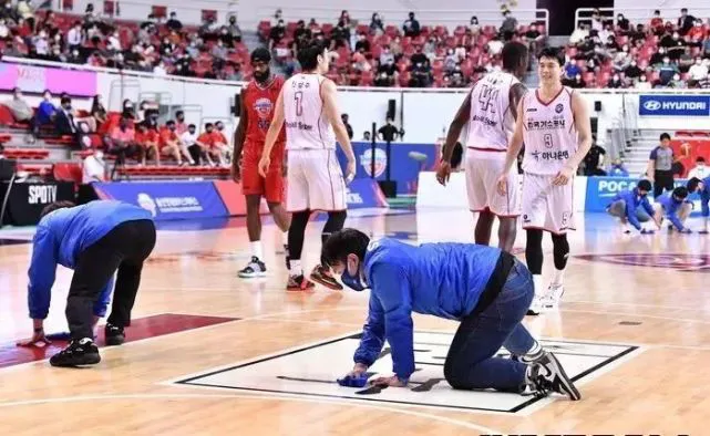 篮球模拟训练中的体能训练解决方案_0